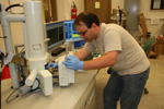 [Lab] Marek working at the SEM machine